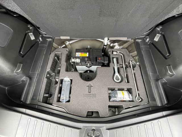 ノート ｅ－パワーニスモ　Ｓ　ワンオーナー　アルパイン９インチナビＴＶ　アラウンドビューモニター　ＥＴＣ２．０　インテリジェントルームミラー　ブリッツ車高調　盗難防止装置　前後ドラレコ　センターアームレスト　専用コンピューター（69枚目）