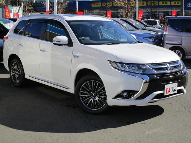 2.0 G セーフティ 4WD 禁煙車 社外ナビ 全方位C(3枚目)