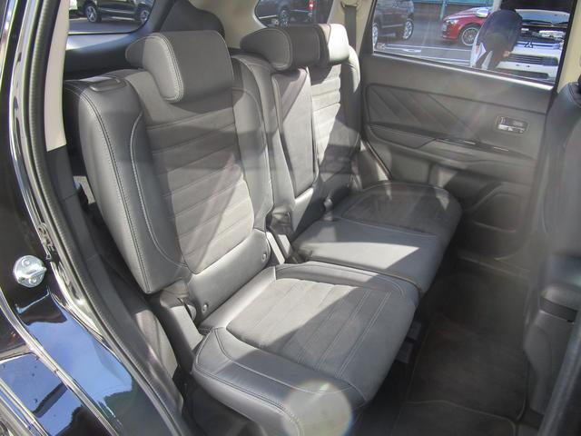 Gナビパッケージ 2.0 GナビPKG 4WD 衝突被害軽減ブレーキ レーン逸脱警報 AC100Vコンセント 純正ナビ ETC連動 全方位カメラ サイドバイザー 電動テールゲート 5人乗り 電池容量残存75%(59枚目)
