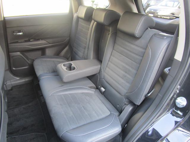 Gナビパッケージ 2.0 GナビPKG 4WD 衝突被害軽減ブレーキ レーン逸脱警報 AC100Vコンセント 純正ナビ ETC連動 全方位カメラ サイドバイザー 電動テールゲート 5人乗り 電池容量残存75%(61枚目)