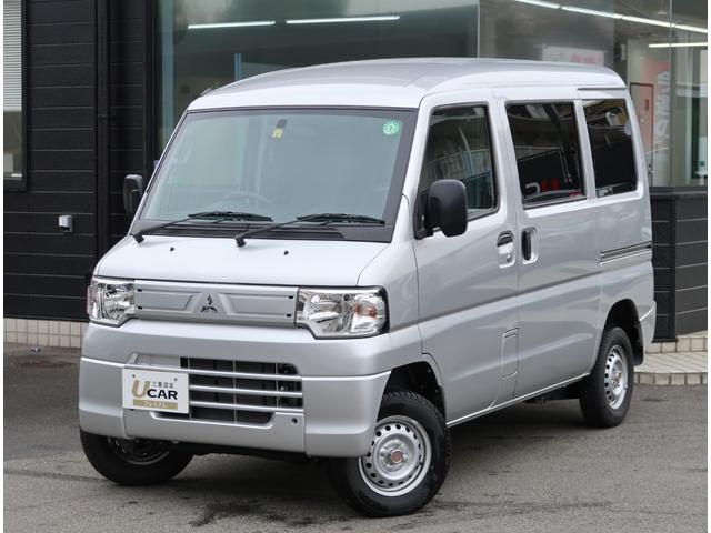 ＣＤ　１６．０ｋｗｈ　４シーター　社有車　電気自動車　駆動用バッテリー残存率１００パーセント　ＡＭＦＭラジオ　前席ヒーター　ハイマウントストップランプ　リヤゲートアンダーミラー　充電ケーブル　応急用タイヤ　リヤガラス熱線　リヤワイパー(72枚目)