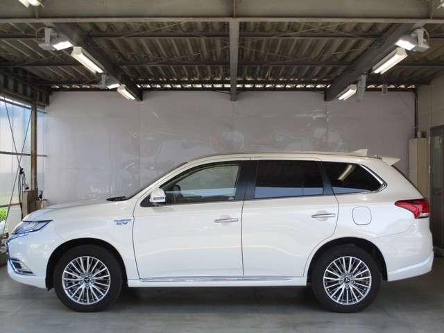 2.4G4WD 1500W電源 電気温水 サンルーフ ナビ(8枚目)