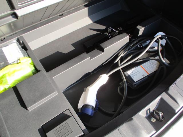 2.0GナビPKG 4WD 禁煙車 1500W電源 ナビ(43枚目)