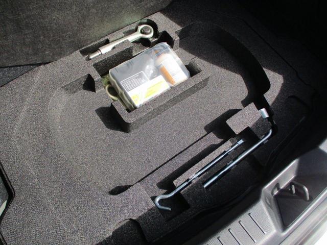 15XD Lパッケージ 2WD 5人乗り ディーゼルターボ 禁煙 BOSEサウンドシステム ETC2.0 純正ナビ 本革シートホワイト 衝突被害軽減ブレーキ 誤発進抑制機能 車線逸脱警報システム 後側方/後退時車両検知警報システム パーキングセンサー LED(61枚目)