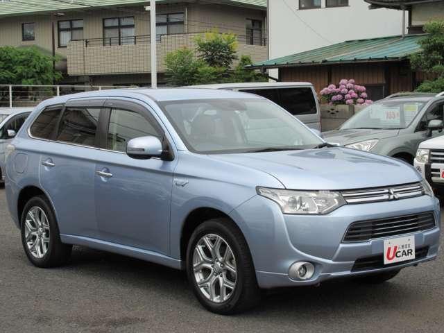 2.0L Gナビパッケージ 4WD 5人乗り 急速充電 禁煙 衝突被害軽減ブレーキ 車線逸脱警報システム レーダークルーズコントロール 純正7インチSDナビ サイド/バックカメラ 電動テールゲート ETC オートライト HID フォグランプ 残存容量76%(7枚目)