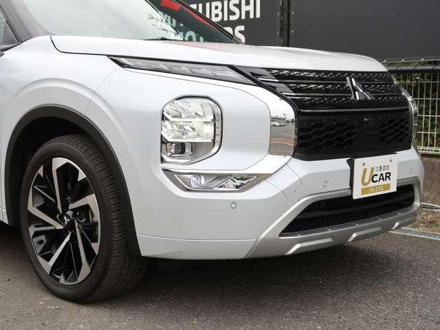 アウトランダーＰＨＥＶ Ｐ　禁煙車　７人乗り　パノラマサンルーフ　ＢＯＳＥスピーカー　ＡＣ１５００Ｗ１００Ｖ電源　衝突被害軽減　車線逸脱警報　後側方車両検知　誤発進抑制機能　全方位カメラ　フロントシートヒーター　本革シート（15枚目）