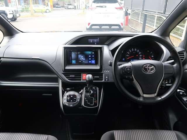 ヴォクシー ZS 煌II カロッツェリア6.8型ワイドモニター Bluetooth USB バックカメラ ETC クルーズコントロール リヤオートエアコン 衝突被害軽減ブレーキ 誤発進抑制機能 オートマチックハイビーム(11枚目)