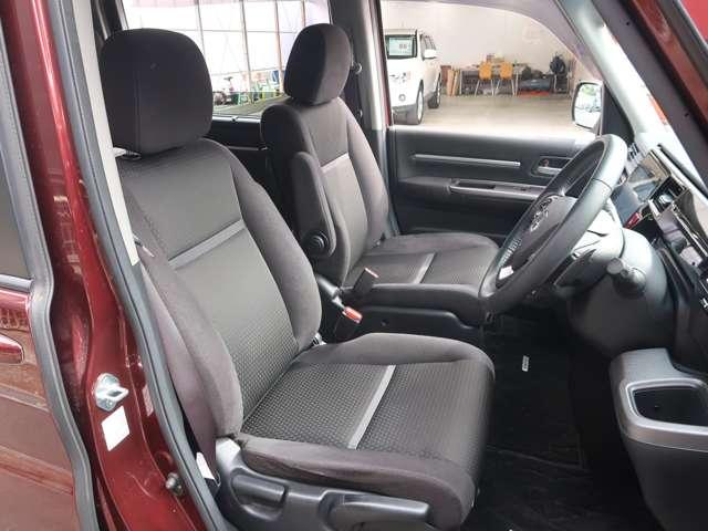 ステップワゴンスパーダ スパーダ ホンダセンシング 1オーナー 純正ナビ バックカメラ 車検整備(16枚目)