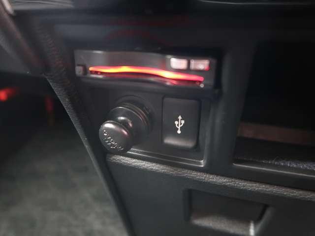 ＥＴＣを装備　１２Ｖソケット口　ＵＳＢ端子