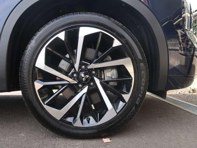 アウトランダーPHEV P ワンオーナー 本革シート 三菱純正9型スマホ連携ナビ Bluetooth USB 全周囲カメラ ETC2.0 AC1500W電源 電動パノラマサンルーフ マイパイロット 駆動用バッテリー残存容量96%(9枚目)