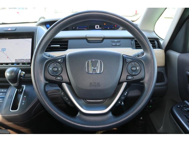 フリード Ｇ　Ｈｏｎｄａ　ＳＥＮＳＩＮＧ　禁煙車／バックモニター／純正ナビ／ＥＴＣ（65枚目）