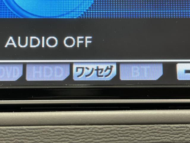 Ｌ　デュアルエアバッグ　ＥＴＣ付　三列シート　バックカメラ　盗難防止システム　エアコン　パワステ　ＡＢＳ　パワーウィンドウ　スマートキー　ＤＶＤ再生　ＨＤＤナビ(8枚目)