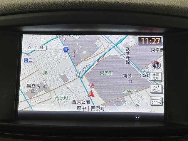 エルグランド ３５０ハイウェイスタープレミアム　ＤＶＤ再生機能　地デジ　横滑り防止　電動シート　３列シート　パワーステアリング　スマートキー　クルコン　アルミホイール　メモリーナビ　エアコン　パワーウィンドウ　ＥＴＣ　ＡＣ１００Ｖ　ＬＥＤ　ナビＴＶ（5枚目）