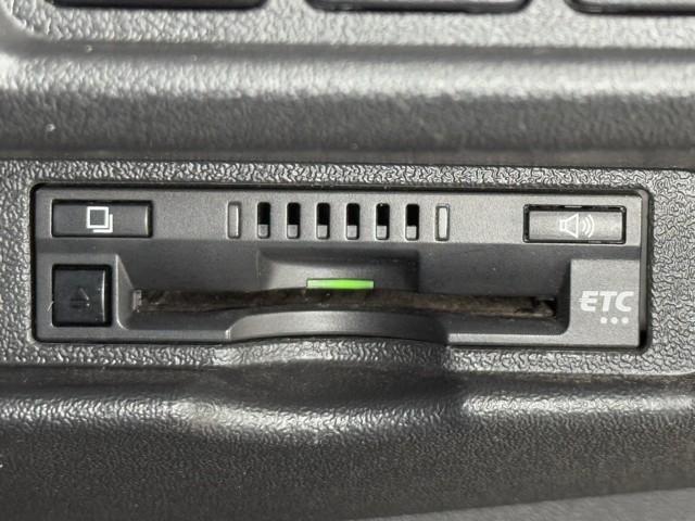 ハイエースバン スーパーＧＬ　ダークプライムＩＩ　衝突回避システム　運転席助手席エアバック　アルミホイール　社外大ナビ　ドライブレコーダー付　ＬＥＤライト　地デジ　エアコン　パワーウィンドウ　エアバック　キーレスエントリー　イモビライザー（9枚目）