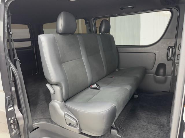 ハイエースバン スーパーＧＬ　ダークプライムＩＩ　衝突回避システム　運転席助手席エアバック　アルミホイール　社外大ナビ　ドライブレコーダー付　ＬＥＤライト　地デジ　エアコン　パワーウィンドウ　エアバック　キーレスエントリー　イモビライザー（17枚目）