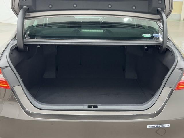 カムリ Ｇ　サンルーフ　ＥＳＣ　リヤカメラ　パワーウィンドウ　Ｉストップ　１オーナー車　オ－トエアコン　パワステ　地デジ　運転席Ｐシート　エアバッグ　ＬＥＤヘットライト　ＡＢＳ　スマートキープッシュスタート（17枚目）