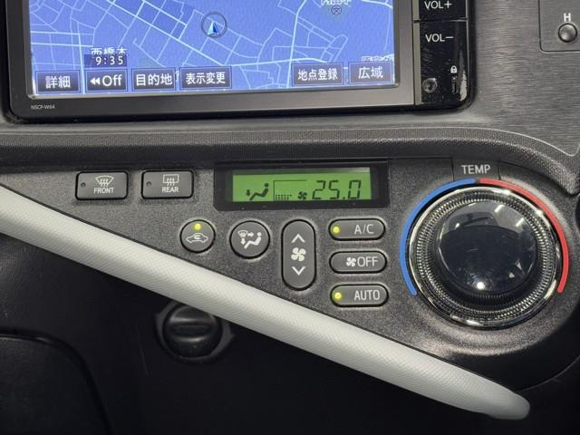 アクア S スマートキープッシュスタート キーレスエントリ イモビ ナビ&TV オートエアコン デュアルエアバック ESC Bカメラ パワーウィンドウ AUX端子 ETC アルミホイール SRS ワンセグTV(10枚目)