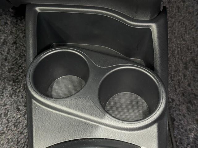 アクア S スマートキープッシュスタート キーレスエントリ イモビ ナビ&TV オートエアコン デュアルエアバック ESC Bカメラ パワーウィンドウ AUX端子 ETC アルミホイール SRS ワンセグTV(11枚目)