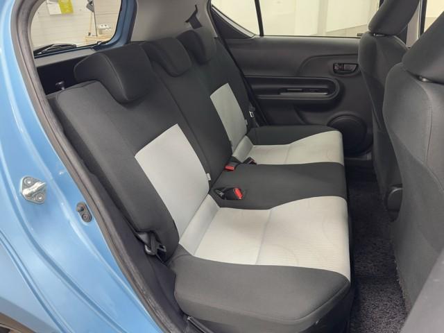 アクア S スマートキープッシュスタート キーレスエントリ イモビ ナビ&TV オートエアコン デュアルエアバック ESC Bカメラ パワーウィンドウ AUX端子 ETC アルミホイール SRS ワンセグTV(16枚目)