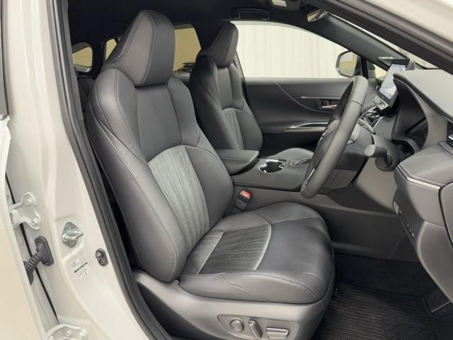 ハリアーハイブリッド Ｚ　地上デジタル　衝突被害軽減　サイドエアバッグ　ＬＥＤランプ　Ｂモニタ　クルコン　ナビＴＶ　アイドリングストップ　横滑り防止装置　スマートキー　盗難防止システム　ＡＢＳ　アルミ　ＥＴＣ付　エアバッグ（13枚目）