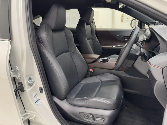 ハリアーハイブリッド Ｚ　レザーパッケージ　ナビＴＶ　ＡＣ１００Ｖ電源　ＬＥＤライト　本革　エアコン　横滑り防止　ドラレコ付　クルーズコントロール　Ｐシート　メディアプレイヤー接続　キーレスエントリー　フルセグテレビ　アイドリングストップ（16枚目）