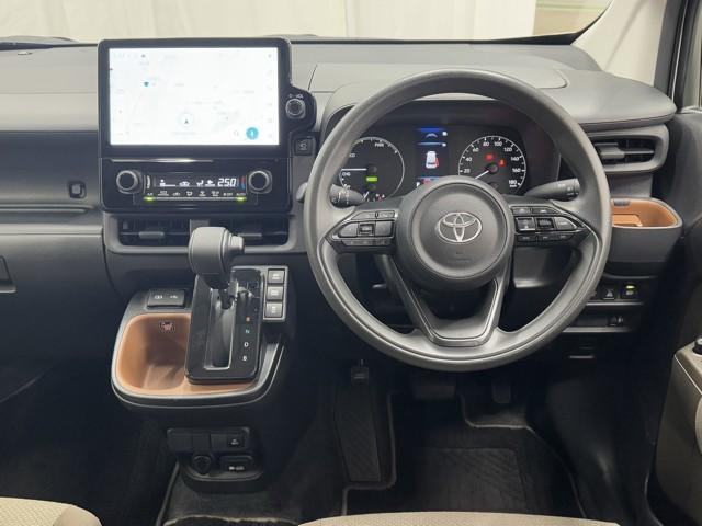 シエンタ ハイブリッドＧ　サポカー　地デジテレビ　ドライブレコーダー　メモリナビ　クルーズコントロール　Ｗ電動ドア　ＬＥＤ　ＶＳＣ　ＥＴＣ　キーフリー　ミュージックプレイヤー接続可　アイドリングストップ　イモビライザー　ＡＢＳ（4枚目）