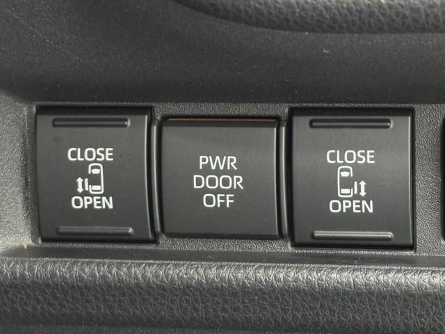 シエンタ Ｇ　クルーズＣ　盗難防止システム　試乗車　Ｗ電動ドア　ＬＥＤ　バックガイドモニター　ドライブレコーダー　フルセグＴＶ　ＡＡＣ　ＥＴＣ車載器　ＰＳ　エアＢ　ＰＷ　３列シート　キーフリー　ウォークスルー（12枚目）