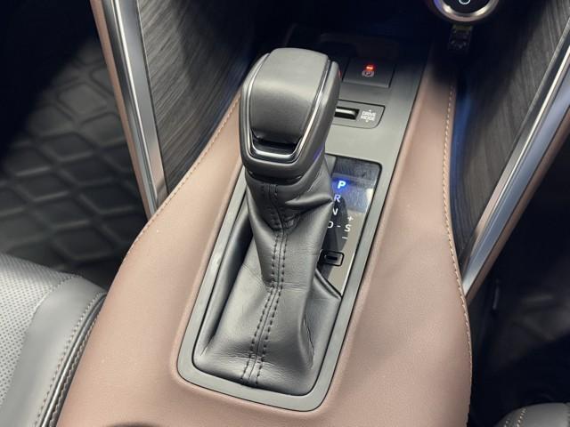 ハリアーハイブリッド Ｚ　レザーパッケージ　ナビＴＶ　ＡＣ１００Ｖ電源　ＬＥＤライト　本革　エアコン　横滑り防止　ドラレコ付　クルーズコントロール　Ｐシート　ガラスルーフ　メディアプレイヤー接続　キーレスエントリー　フルセグテレビ　アルミ（11枚目）