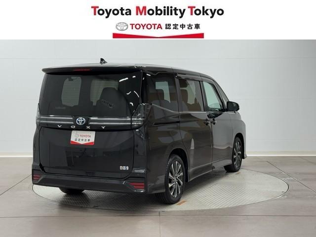 ヴォクシー ハイブリッドＳ－Ｚ　パワーウィンドウ　インテリキー　横滑防止装置　アクティブクルーズコントロール　１オナ　フルオートエアコン　リアカメラ　エアバッグ　ＡＢＳ　１００Ｖ充電　ＷＡＣ　アルミホイール　キーレス　ＰＳ　記録簿（2枚目）