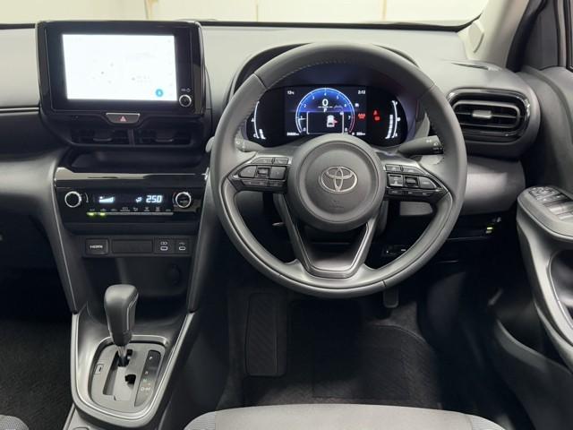 ヤリスクロス G ETC装備 リヤカメラ スマートエントリー イモビライザー オートエアコン アルミホイール キーレス パワーウィンドウ クルコン ABS ドライブレコーダー エアバッグ パワーステアリング(4枚目)