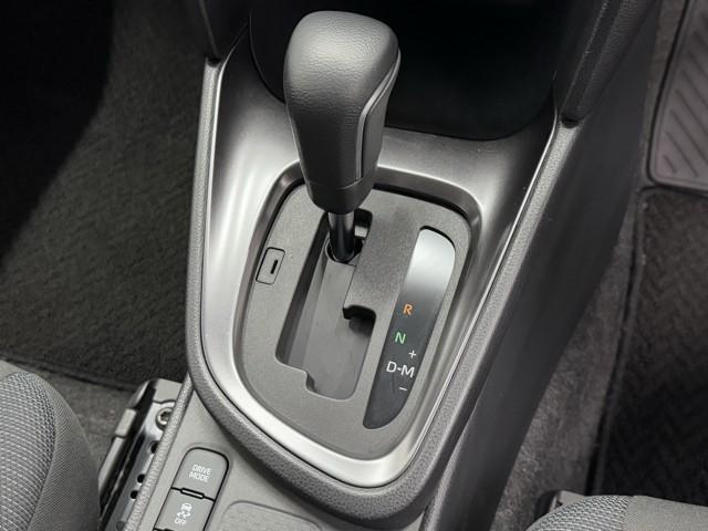 ヤリスクロス G ETC装備 リヤカメラ スマートエントリー イモビライザー オートエアコン アルミホイール キーレス パワーウィンドウ クルコン ABS ドライブレコーダー エアバッグ パワーステアリング(13枚目)