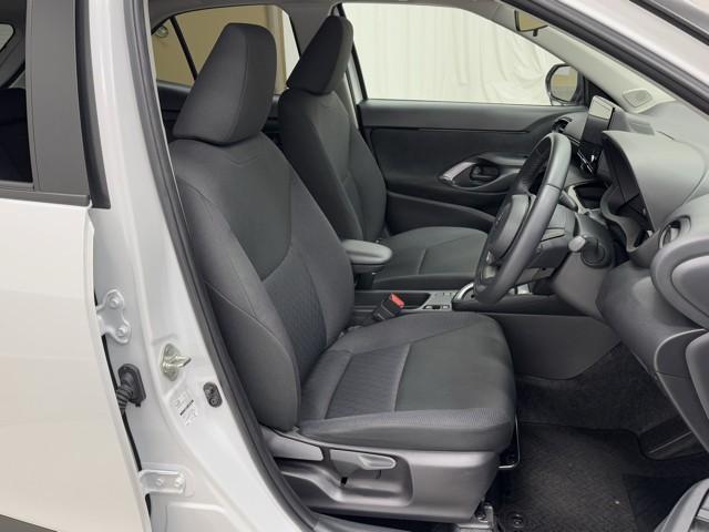 ヤリスクロス G ETC装備 リヤカメラ 点検記録簿 スマートエントリー イモビライザー オートエアコン アルミホイール キーレス パワーウィンドウ クルコン ABS ドライブレコーダー エアバッグ パワーステアリング(15枚目)