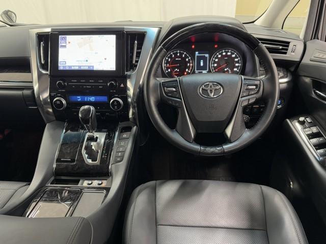 アルファード 2.5S Cパッケージ アイドリングS プリクラッシュセーフティー AW 地デジTV ワンオーナー メモリナビ ドラレコ 横滑防止装置 パワーシート ETC車載器 ナビ&TV パワーステアリング フルフラット LED 4WD(4枚目)