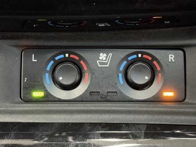 アルファード 2.5S Cパッケージ アイドリングS プリクラッシュセーフティー AW 地デジTV ワンオーナー メモリナビ ドラレコ 横滑防止装置 パワーシート ETC車載器 ナビ&TV パワーステアリング フルフラット LED 4WD(16枚目)