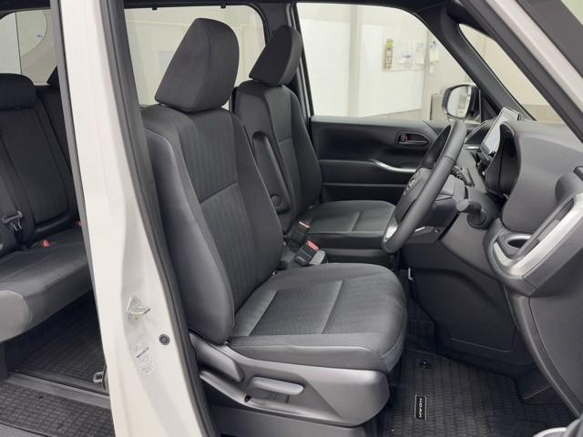 ノア ハイブリッドＳ－Ｇ　両側電動スライドドア　衝突回避ブレーキ　Ｗエアコン　イモビ　レーダークルコン　バックガイドモニター　横滑り防止装置　ＬＥＤヘッドライト　ドライブレコーダー　キーレス　スマートキー　３列シート　記録簿（14枚目）