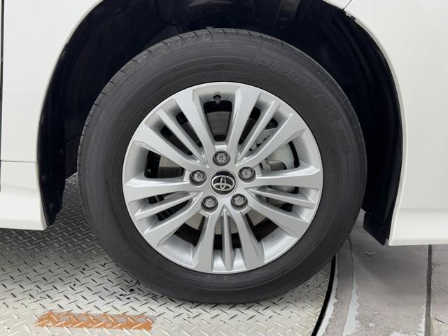 ノア ハイブリッドＳ－Ｇ　両側電動スライドドア　衝突回避ブレーキ　Ｗエアコン　イモビ　レーダークルコン　バックガイドモニター　横滑り防止装置　ＬＥＤヘッドライト　ドライブレコーダー　キーレス　スマートキー　３列シート　記録簿（17枚目）