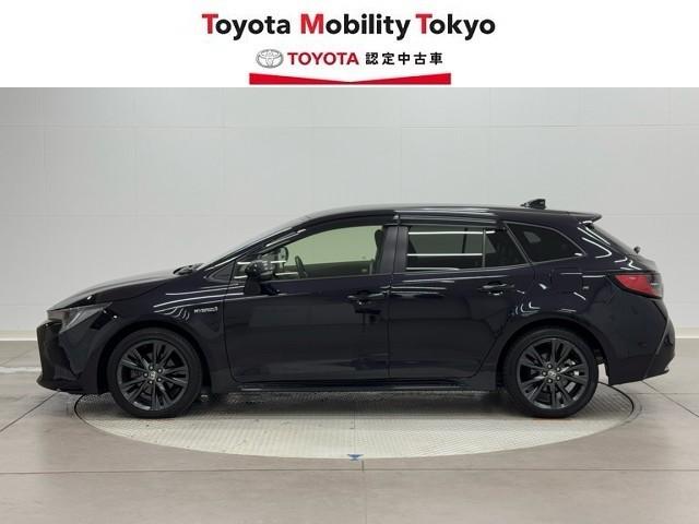 カローラツーリング ハイブリッド　ダブルバイビー　追突軽減ブレーキ　バックモニタ　横滑防止　スマキー　ＬＥＤライト　Ａストップ　デュアルエアバッグ　エアコン　オートクルーズ　サイドエアバッグ　ＥＴＣ付　ナビ　ＰＳ　キーフリー　ＡＢＳ　エアバック（3枚目）