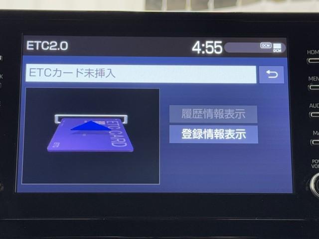 カローラツーリング ハイブリッド　ダブルバイビー　追突軽減ブレーキ　バックモニタ　横滑防止　スマキー　ＬＥＤライト　Ａストップ　デュアルエアバッグ　エアコン　オートクルーズ　サイドエアバッグ　ＥＴＣ付　ナビ　ＰＳ　キーフリー　ＡＢＳ　エアバック（8枚目）