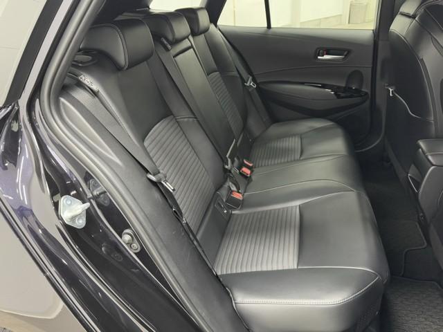 カローラツーリング ハイブリッド　ダブルバイビー　追突軽減ブレーキ　バックモニタ　横滑防止　スマキー　ＬＥＤライト　Ａストップ　デュアルエアバッグ　エアコン　オートクルーズ　サイドエアバッグ　ＥＴＣ付　ナビ　ＰＳ　キーフリー　ＡＢＳ　エアバック（15枚目）