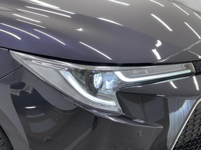 カローラツーリング ハイブリッド　ダブルバイビー　追突軽減ブレーキ　バックモニタ　横滑防止　スマキー　ＬＥＤライト　Ａストップ　デュアルエアバッグ　エアコン　オートクルーズ　サイドエアバッグ　ＥＴＣ付　ナビ　ＰＳ　キーフリー　ＡＢＳ　エアバック（18枚目）