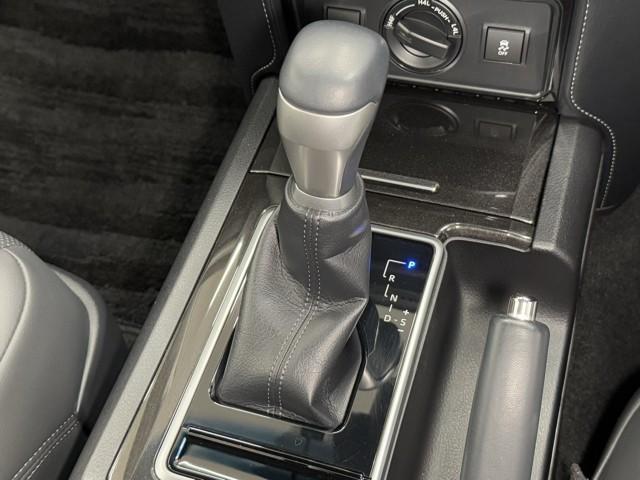 ランドクルーザープラド ＴＸ　Ｌパッケージ・ブラックエディション　ＴＳＳ　盗難防止システム　本革シート　ＡＢＳ　クルコン　ＬＥＤライト　パワーウィンドウ　パワステ　フルタイム４ＷＤ　アルミホイール　エアバッグ　電動パワーシート　キーレス　バックモニター　エアコン（10枚目）