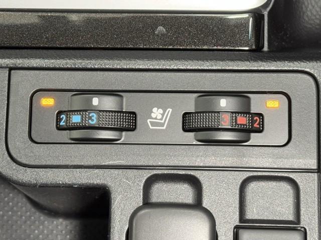 ランドクルーザープラド ＴＸ　Ｌパッケージ・ブラックエディション　ＴＳＳ　盗難防止システム　本革シート　ＡＢＳ　クルコン　ＬＥＤライト　パワーウィンドウ　パワステ　フルタイム４ＷＤ　アルミホイール　エアバッグ　電動パワーシート　キーレス　バックモニター　エアコン（12枚目）