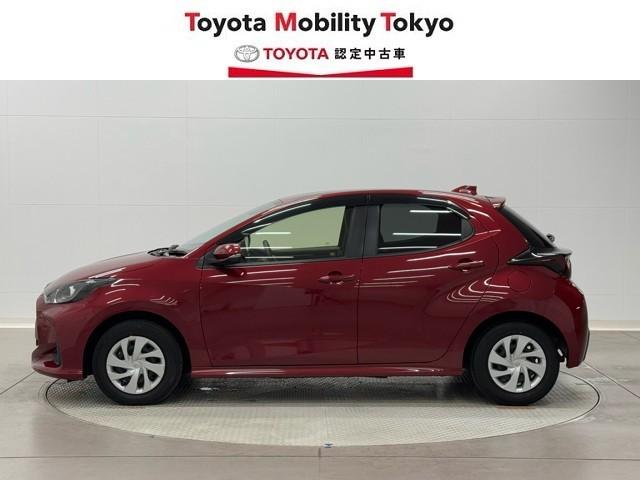 ヤリス ハイブリッドＧ　Ｉストップ　サイドエアバッグ　スマートキ　ナビ　Ｂモニター　ドライブレコーダー　ＥＴＣ車載器　横滑り防止装置　クルコン　セキュリティアラーム　メディアプレイヤー接続　パワステ　メモリーナビゲーション（3枚目）