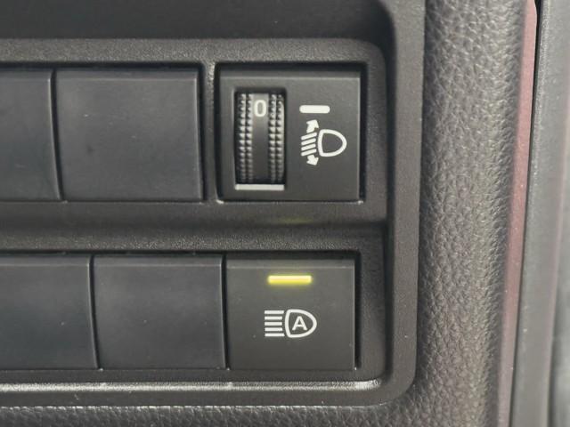 ヤリス ハイブリッドＧ　Ｉストップ　サイドエアバッグ　スマートキ　ナビ　Ｂモニター　ドライブレコーダー　ＥＴＣ車載器　横滑り防止装置　クルコン　セキュリティアラーム　メディアプレイヤー接続　パワステ　メモリーナビゲーション（13枚目）