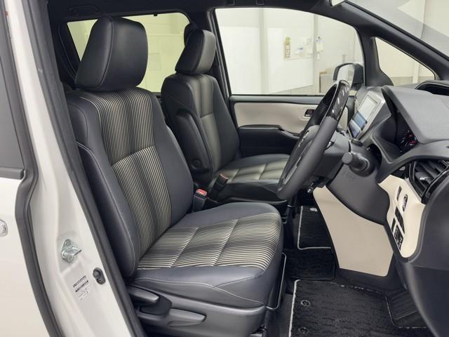 ノア Si ダブルバイビーIII バックM 両側オートスライドドア イモビライザー プリクラッシュS LEDヘッドライト リアエアコン キーレス エアバッグ オートエアコン デュアルエアバック 1オーナー アルミホイール ABS(14枚目)