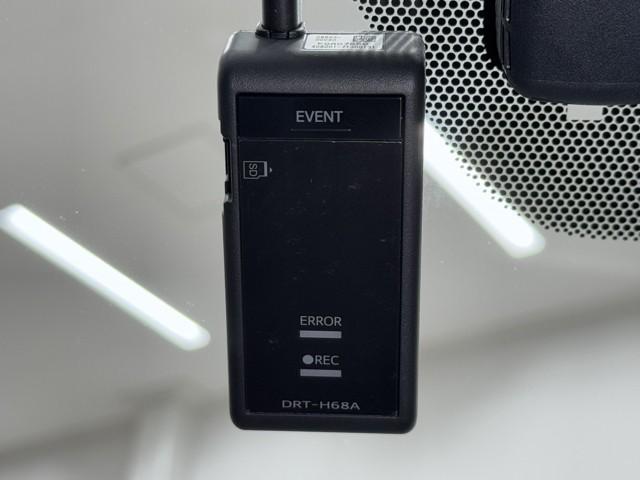 C-HR G ハーフ革 TSS ワンオナ アイドルストップ DVD再生可 定期点検記録簿 LEDヘッド バックモニタ イモビライザー ナビ&TV ETC付 キーフリーシステム スマキー 横滑り防止機能 クルーズC(8枚目)