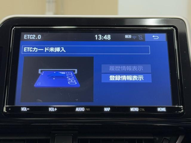 C-HR G ハーフ革 TSS ワンオナ アイドルストップ DVD再生可 定期点検記録簿 LEDヘッド バックモニタ イモビライザー ナビ&TV ETC付 キーフリーシステム スマキー 横滑り防止機能 クルーズC(9枚目)