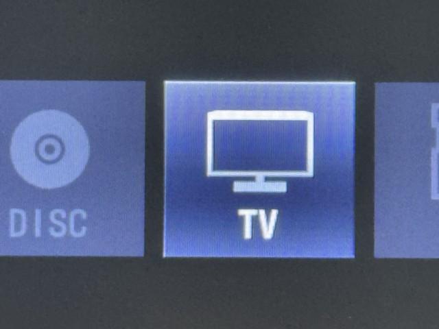 Ｃ－ＨＲ Ｓ　ＬＥＤパッケージ　スマートキー＆プッシュスタート　定期点検記録簿　地デジ　ＬＥＤヘッド　オ－トエアコン　ＷＳＲＳ　キーレスエントリー　ドライブレコーダー　ナビＴＶ　横滑り防止　クルーズコントロール　イモビライザー（7枚目）