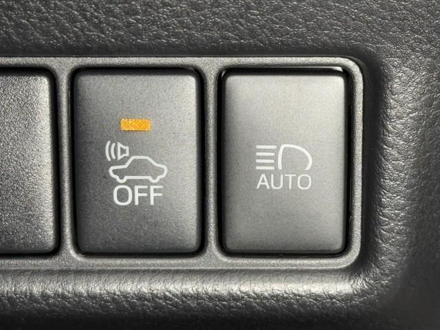 Ｃ－ＨＲ Ｓ　ＬＥＤパッケージ　スマートキー＆プッシュスタート　定期点検記録簿　地デジ　ＬＥＤヘッド　オ－トエアコン　ＷＳＲＳ　キーレスエントリー　ドライブレコーダー　ナビＴＶ　横滑り防止　クルーズコントロール　イモビライザー（11枚目）