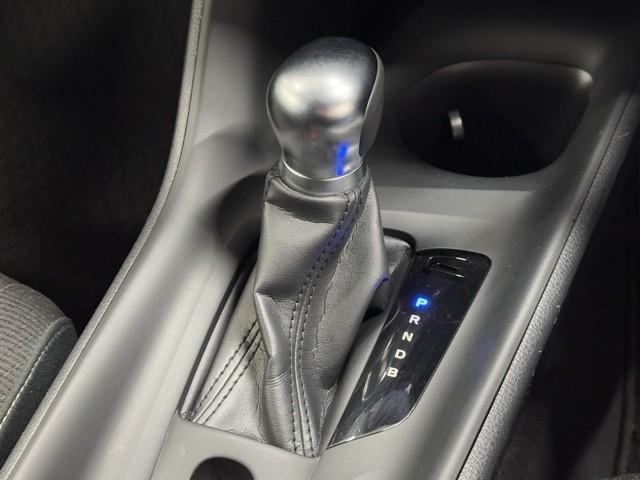 Ｃ－ＨＲ Ｓ　ＬＥＤパッケージ　スマートキー＆プッシュスタート　定期点検記録簿　地デジ　ＬＥＤヘッド　オ－トエアコン　ＷＳＲＳ　キーレスエントリー　ドライブレコーダー　ナビＴＶ　横滑り防止　クルーズコントロール　イモビライザー（13枚目）